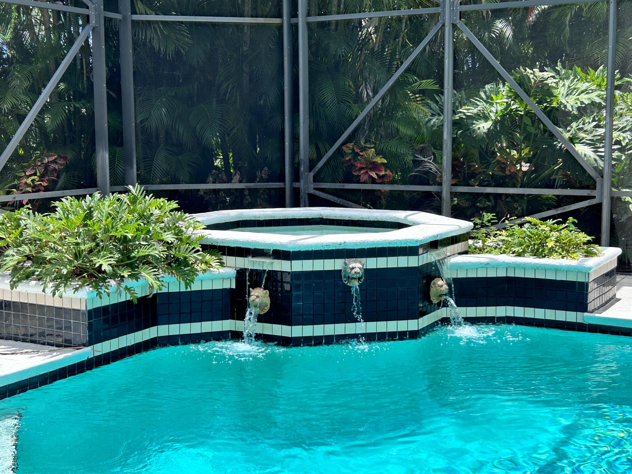 MARINER SANDS - Residential