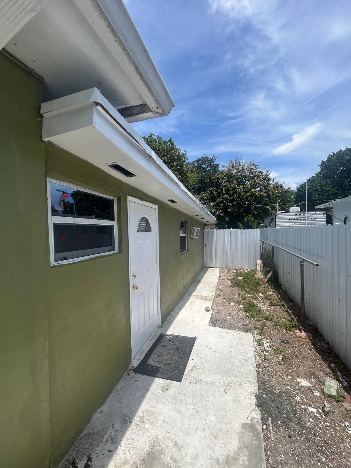 DE PAULY HEIGHTS - Residential Lease