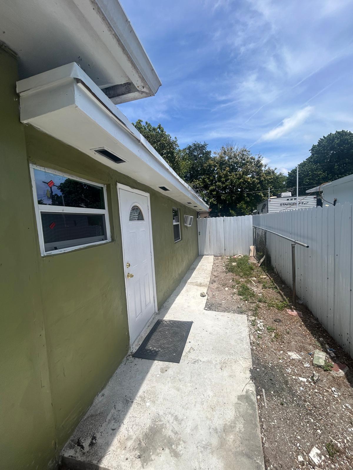 DE PAULY HEIGHTS - Residential Lease