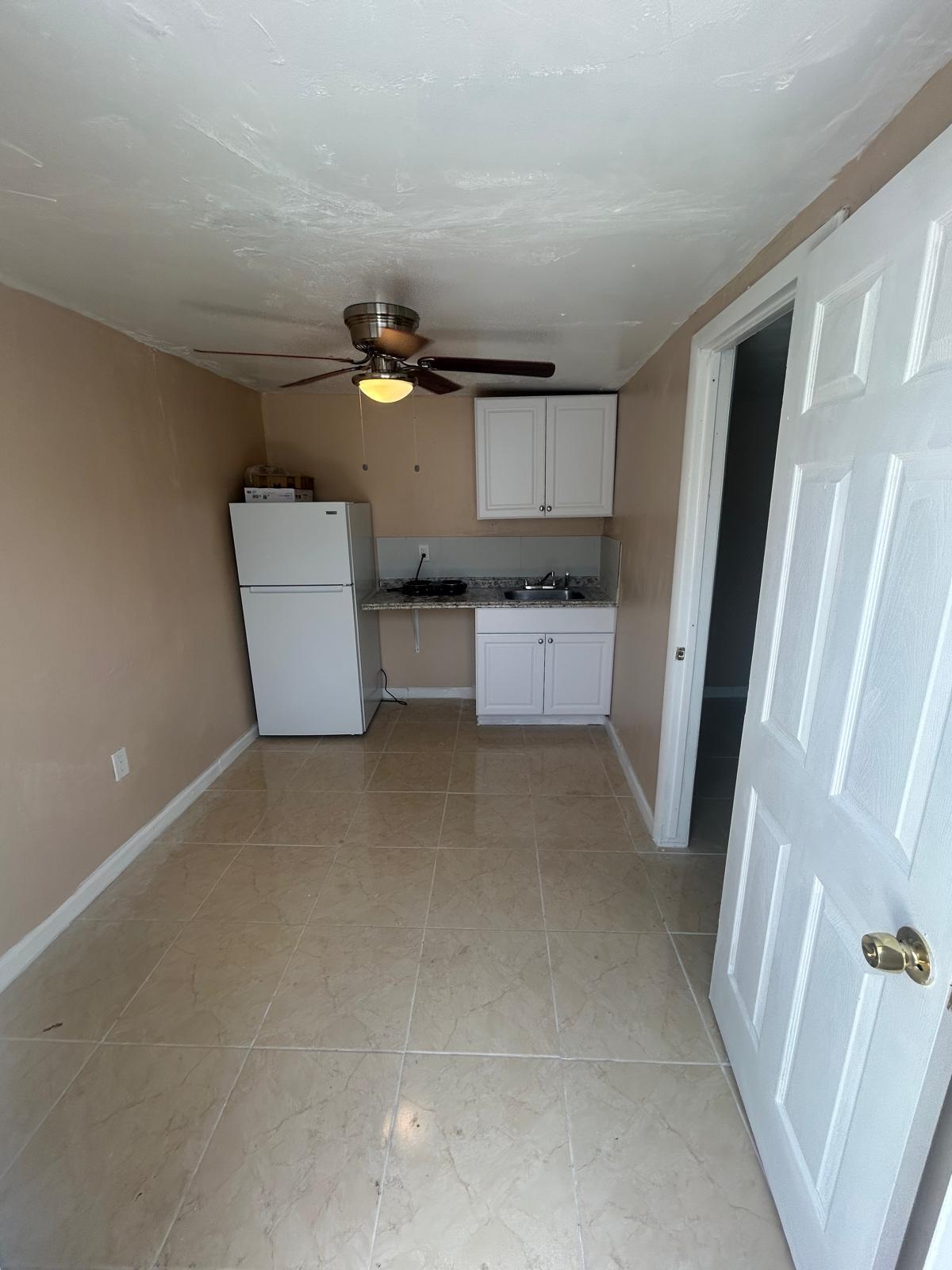DE PAULY HEIGHTS - Residential Lease