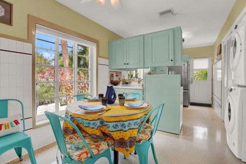 Tiny photo for 417 N 12th Avenue N, Lake Worth, FL 33460 (MLS # R11164902)