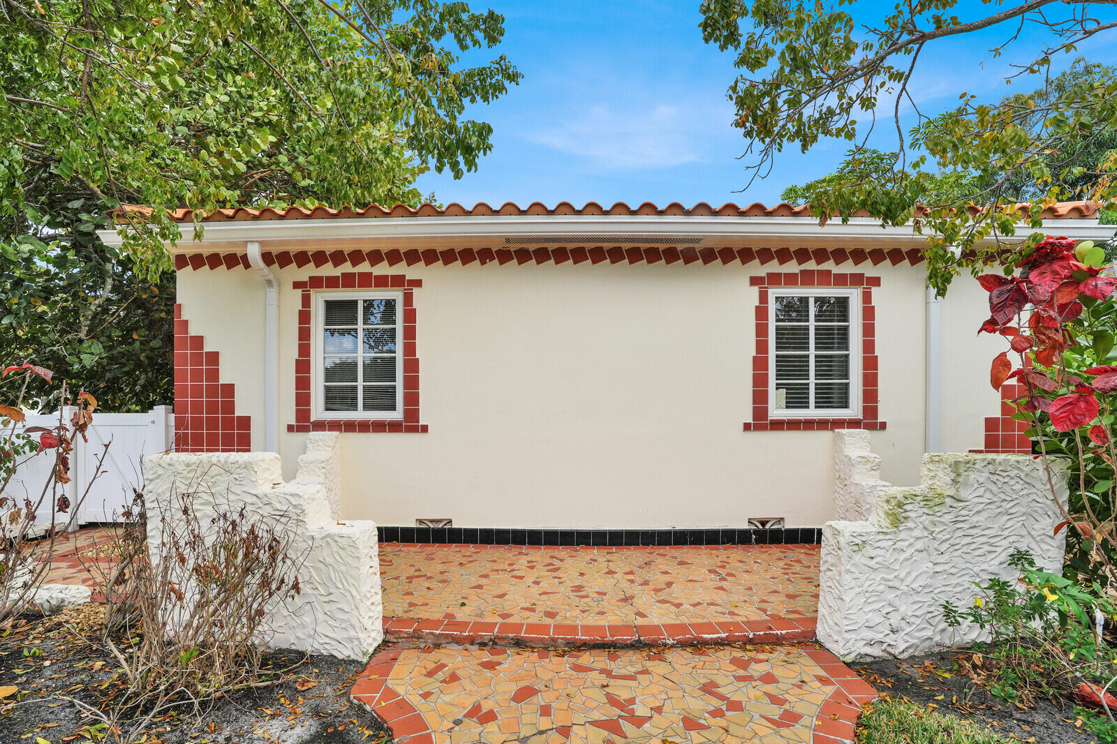 LAKE WORTH TOWN OF - Residential