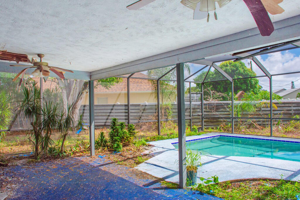 PORT ST LUCIE SECTION 4 - Residential