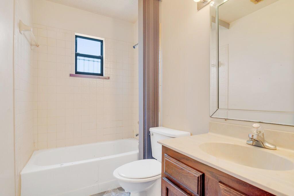 PORT ST LUCIE SECTION 4 - Residential