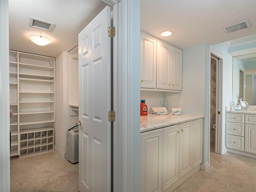 OLD PORT COVE CONDO THREE QUAY SOUTH - Residential