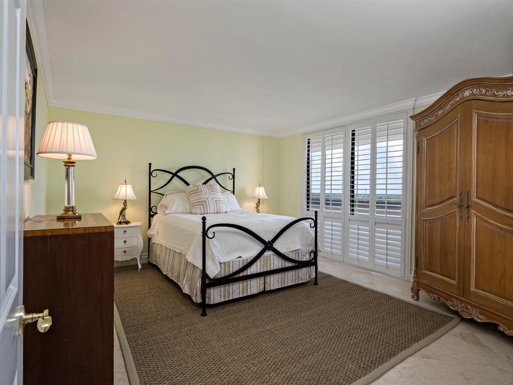 OLD PORT COVE CONDO THREE QUAY SOUTH - Residential