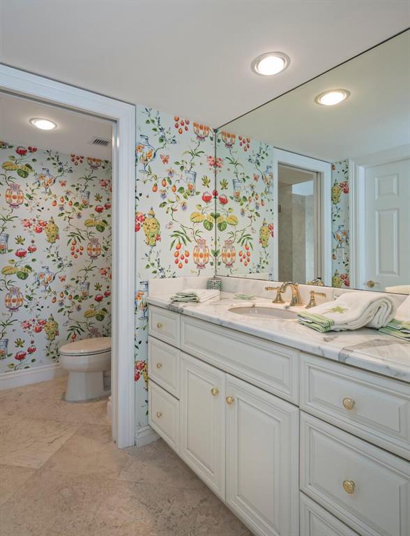 OLD PORT COVE CONDO THREE QUAY SOUTH - Residential