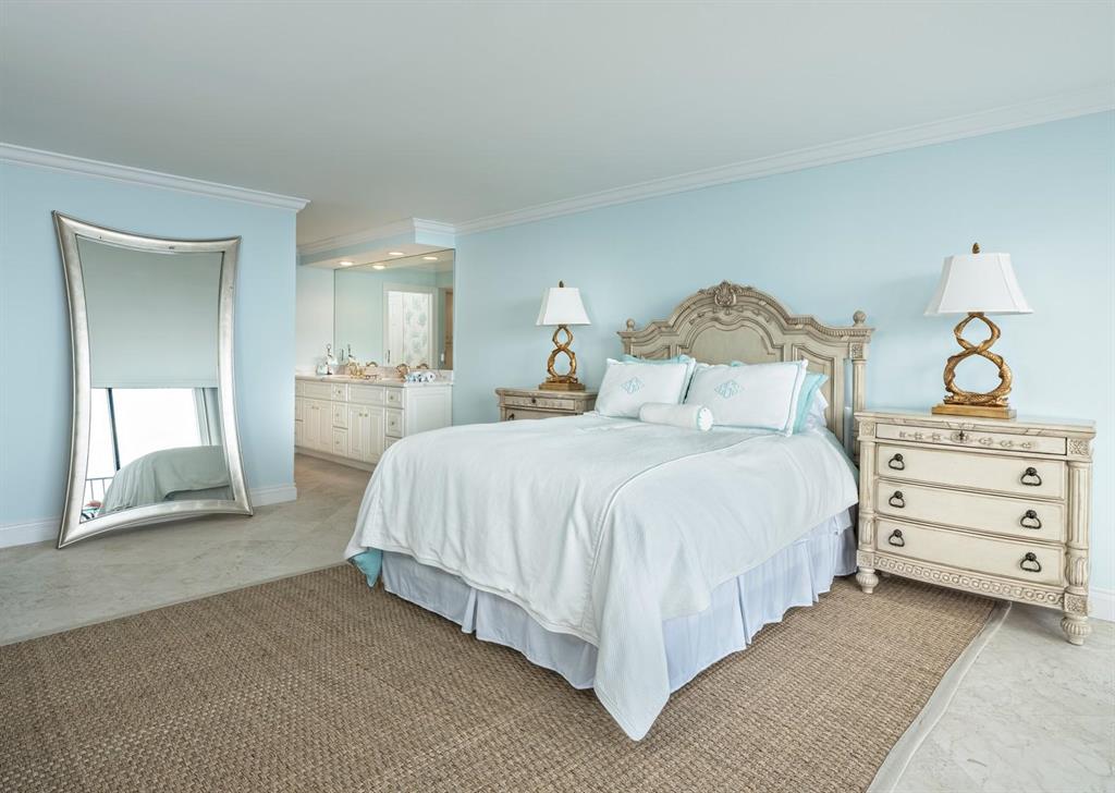 OLD PORT COVE CONDO THREE QUAY SOUTH - Residential