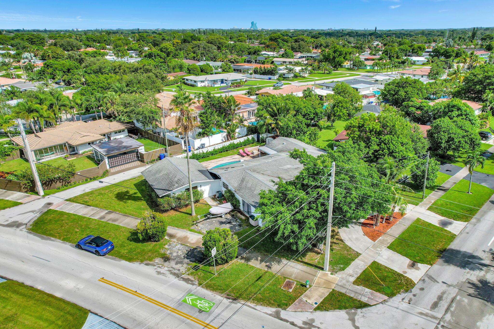 View Hollywood, FL 33021 house