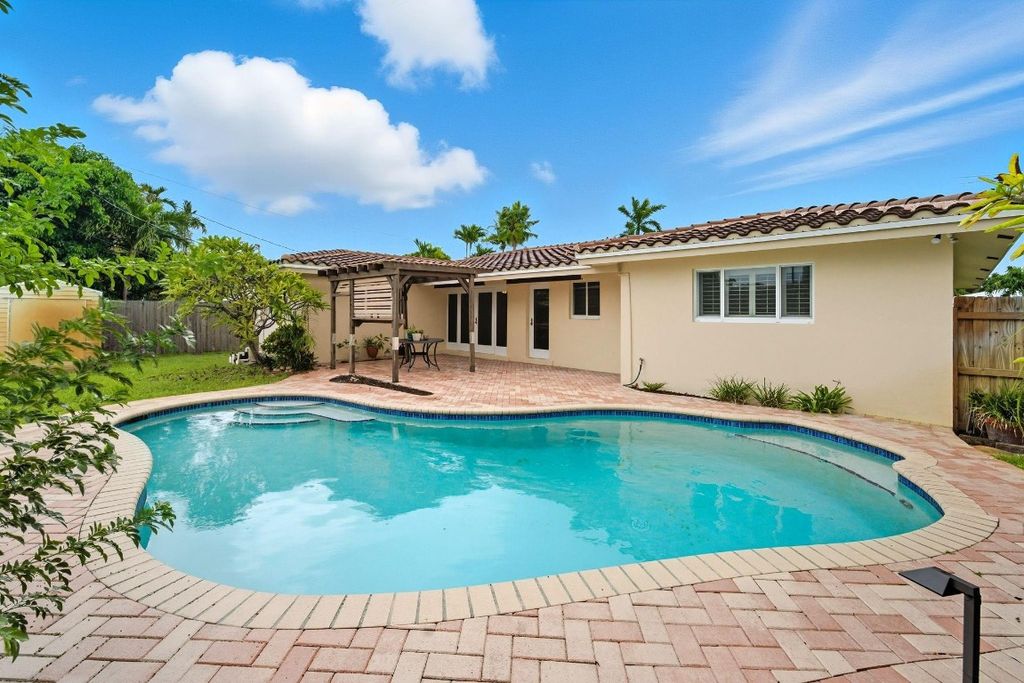 Photo of 3697 NE 19th Avenue, Oakland Park, FL 33308 (MLS # F10493941)