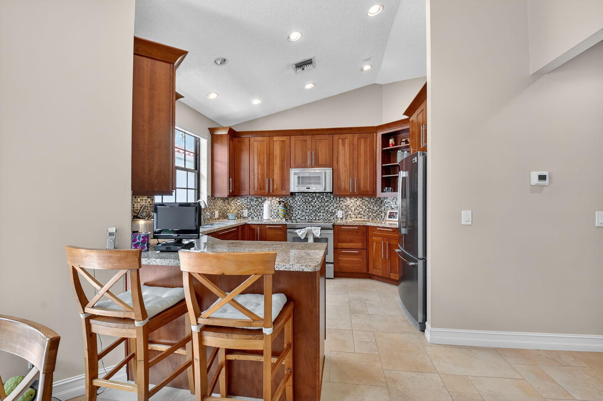 FAIRWAY LANDING - Residential