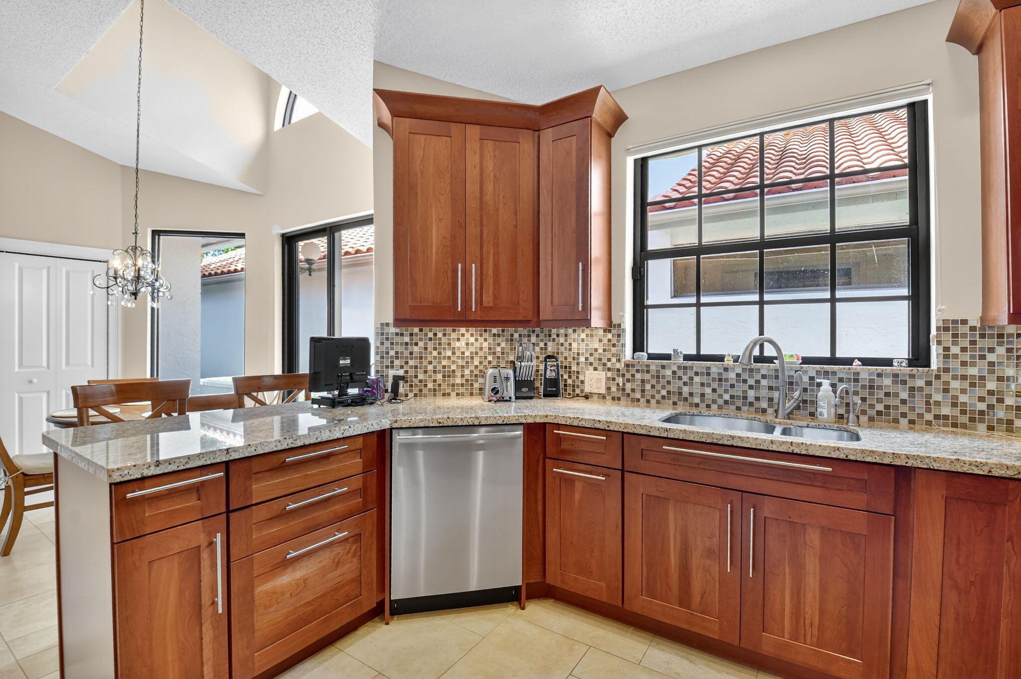 FAIRWAY LANDING - Residential