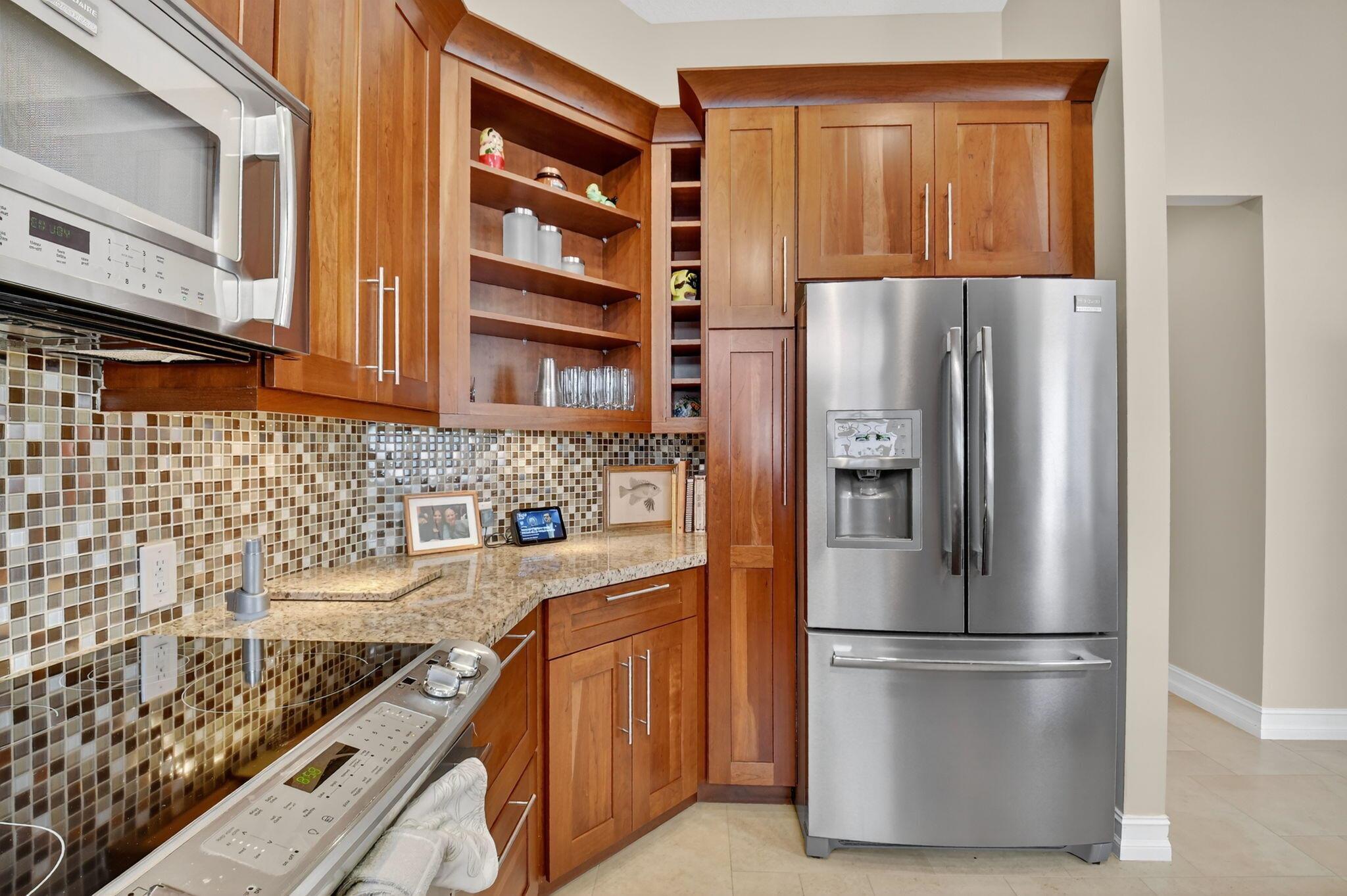 FAIRWAY LANDING - Residential