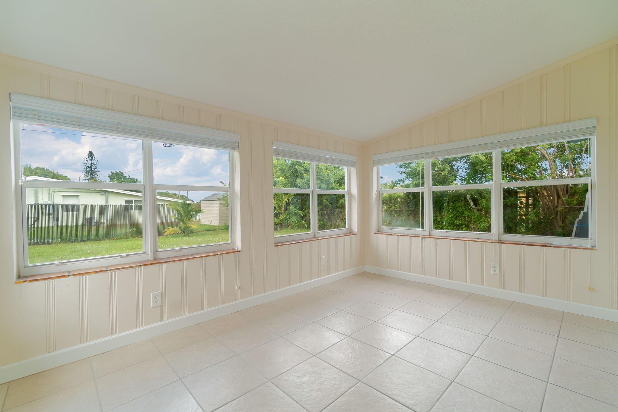 LANTANA HGTS PL 5 IN - Residential