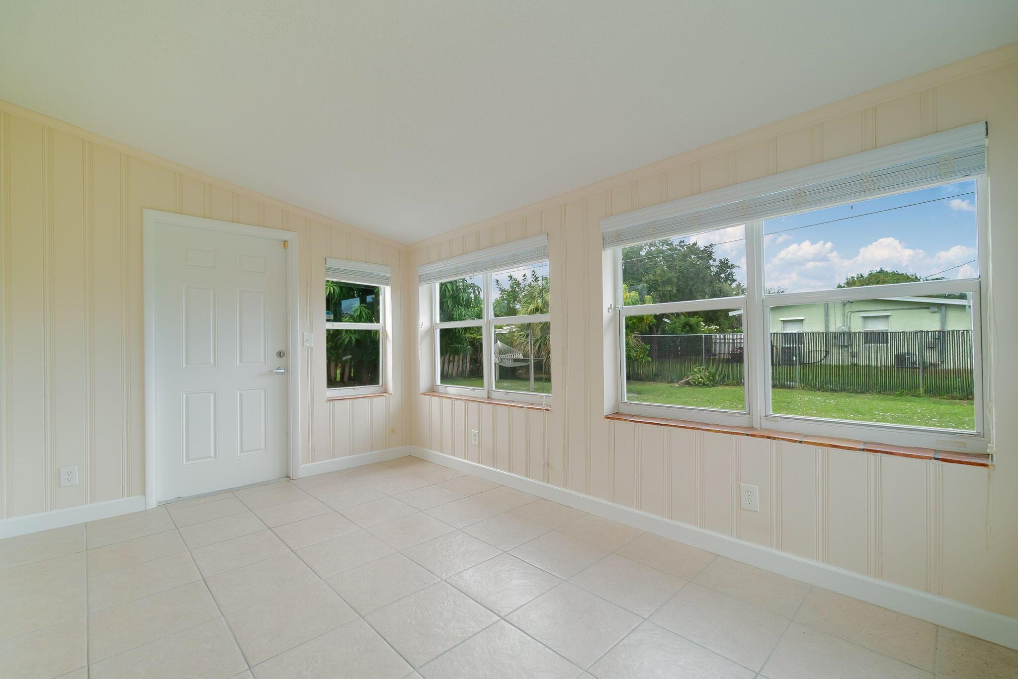 LANTANA HGTS PL 5 IN - Residential