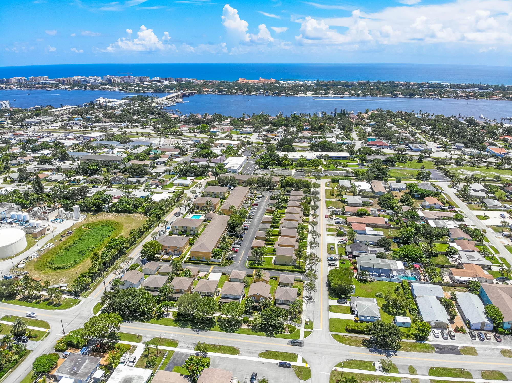 LANTANA HGTS PL 5 IN - Residential