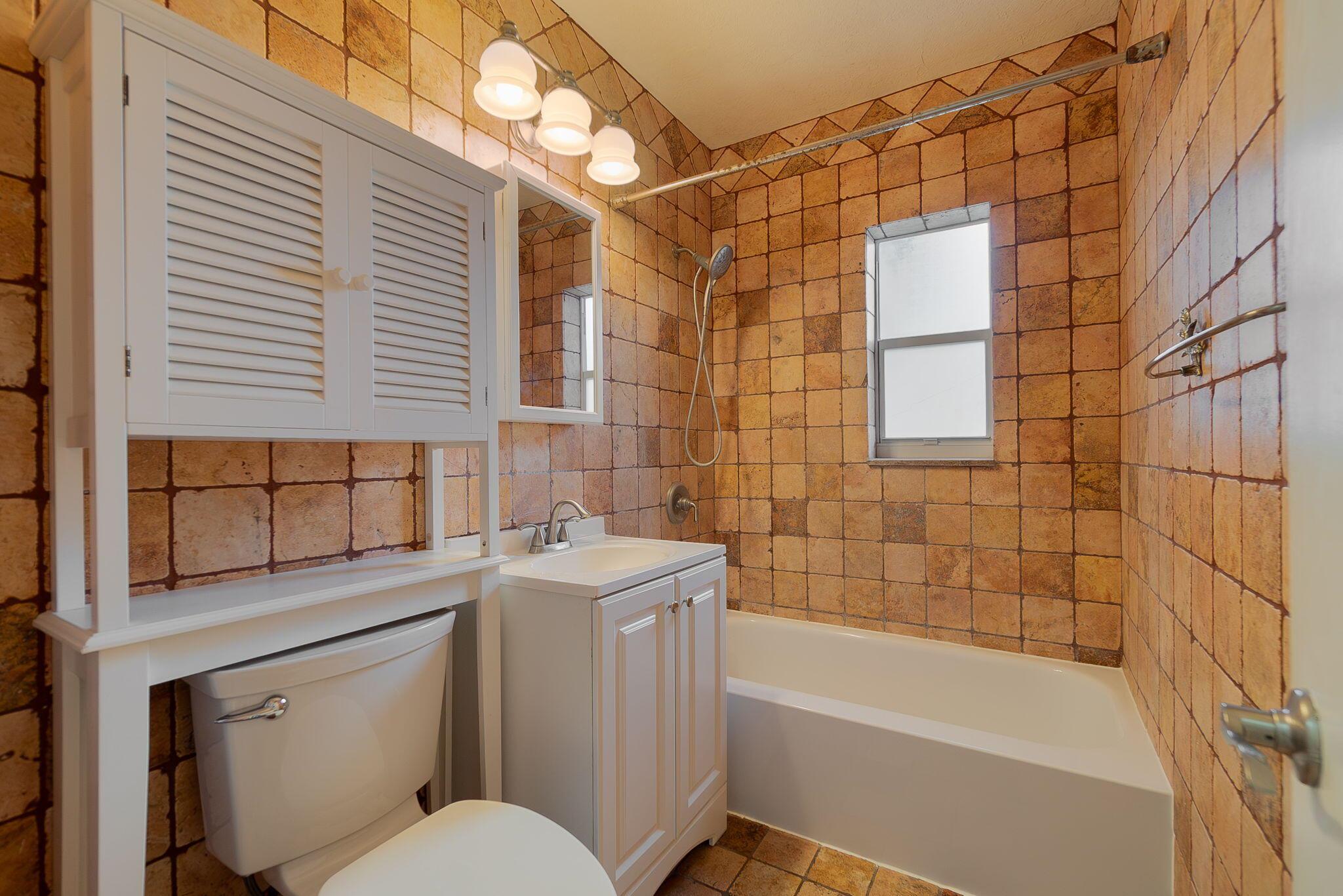 LANTANA HGTS PL 5 IN - Residential