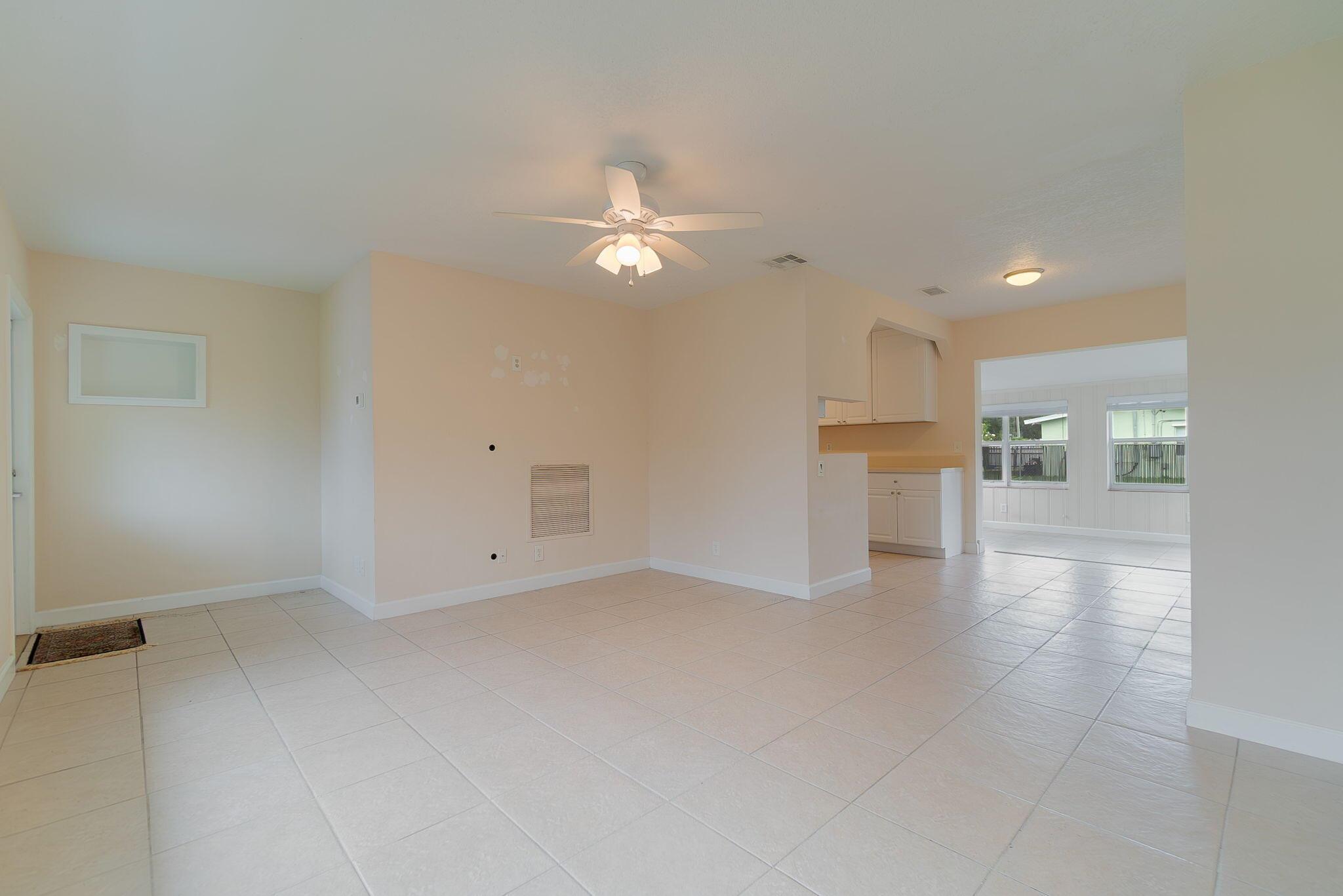 LANTANA HGTS PL 5 IN - Residential