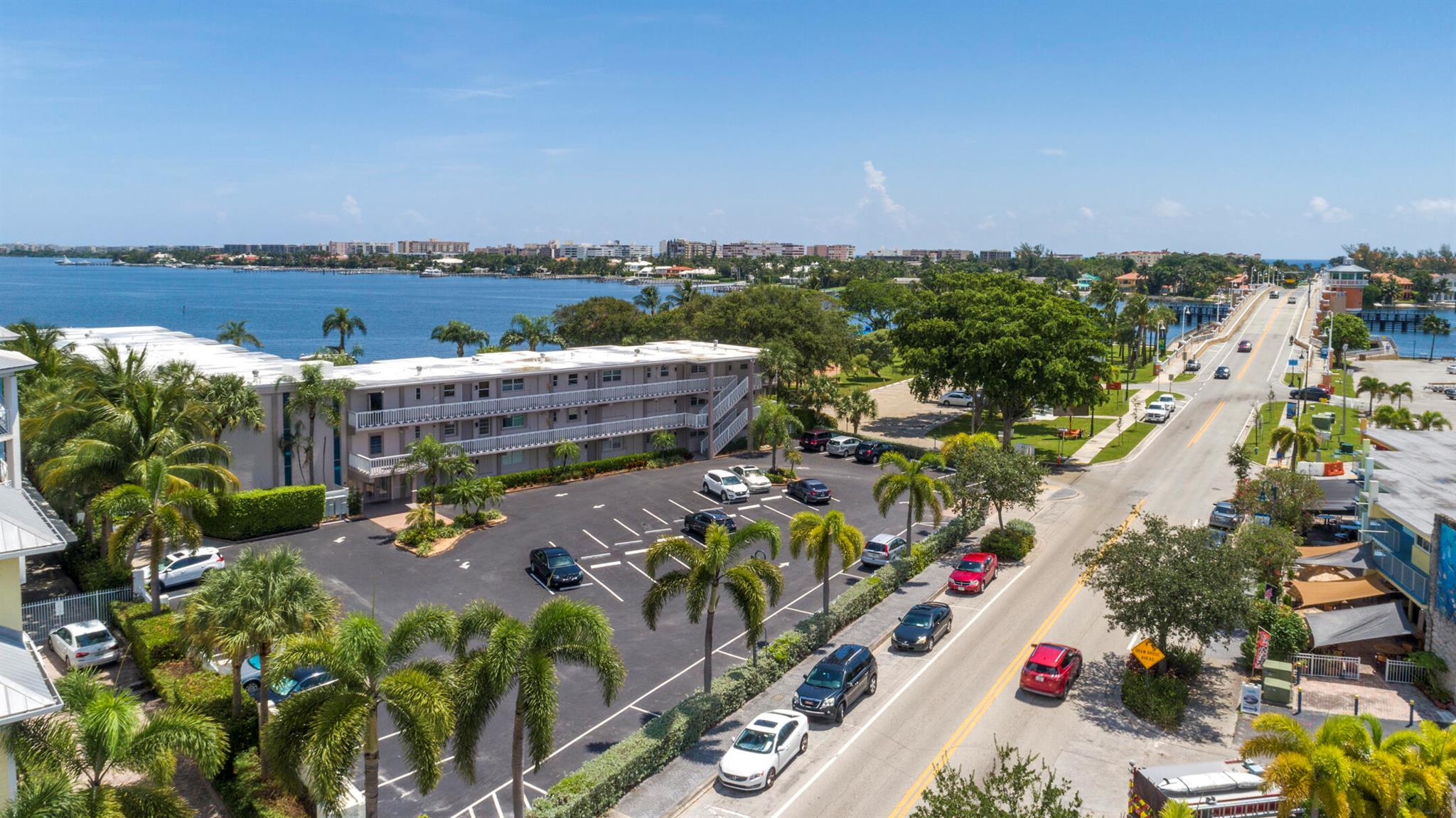 LANTANA HGTS PL 5 IN - Residential