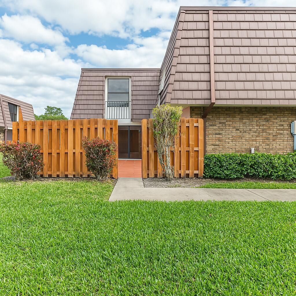 Photo of 7575 W Courtyard Run Run W, Boca Raton, FL 33433 (MLS # B26035104)