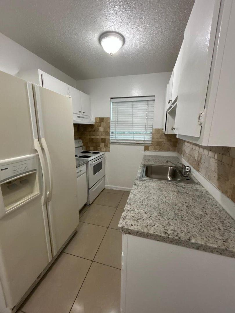 Lake Worth Town Of Add - Residential Lease