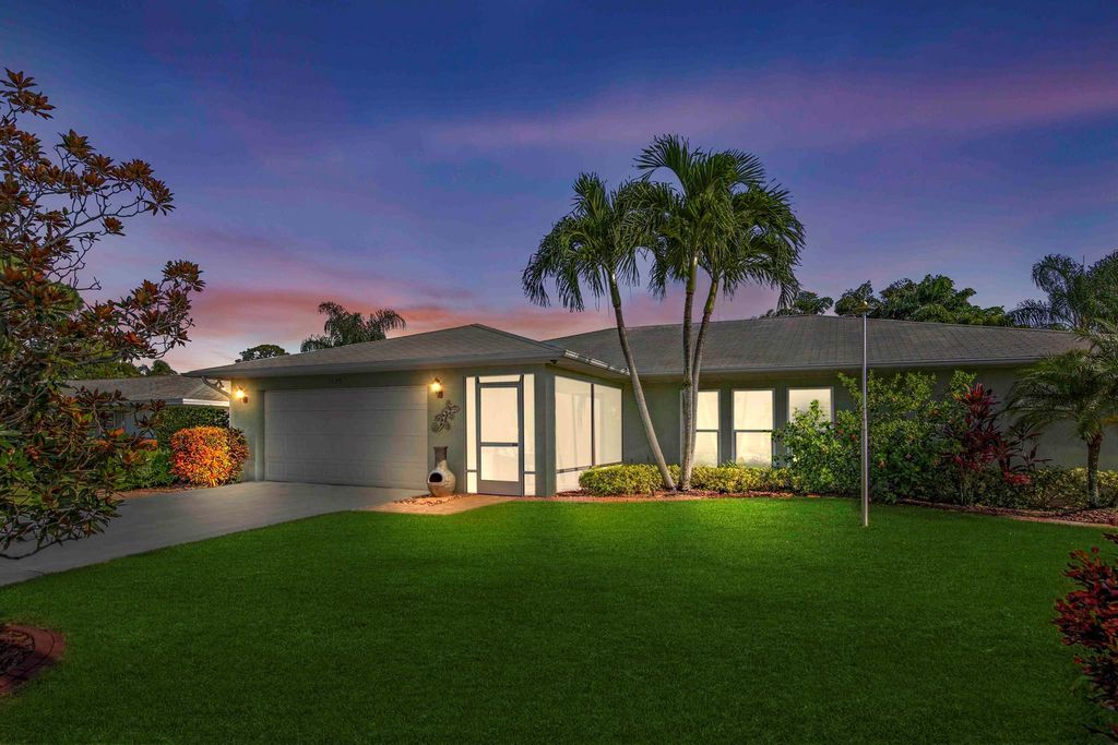 Photo of 1529 SE Pitcher Road, Port St Lucie, FL 34952 (MLS # R10911445)