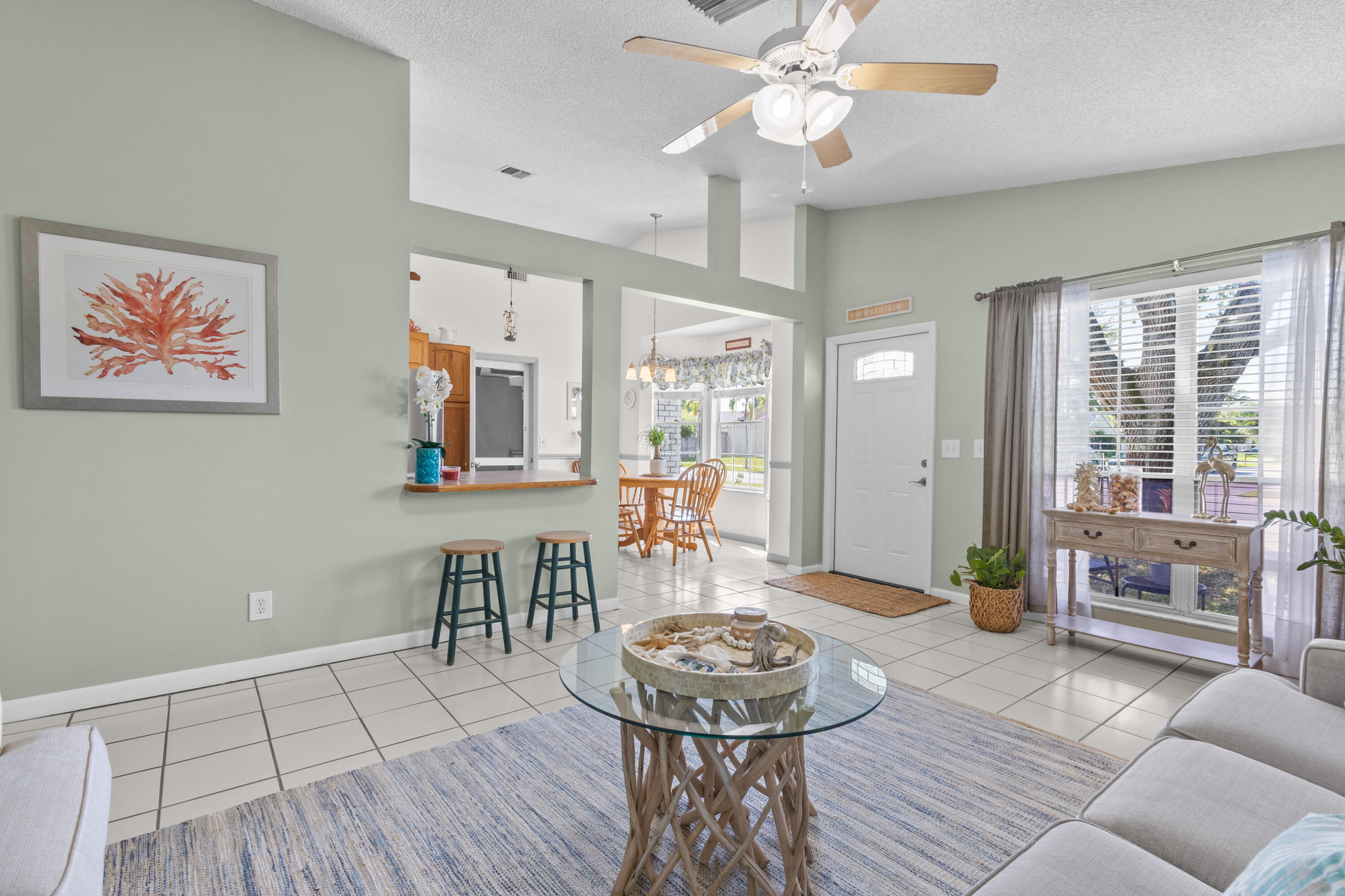 FAMILY HOMES - Residential