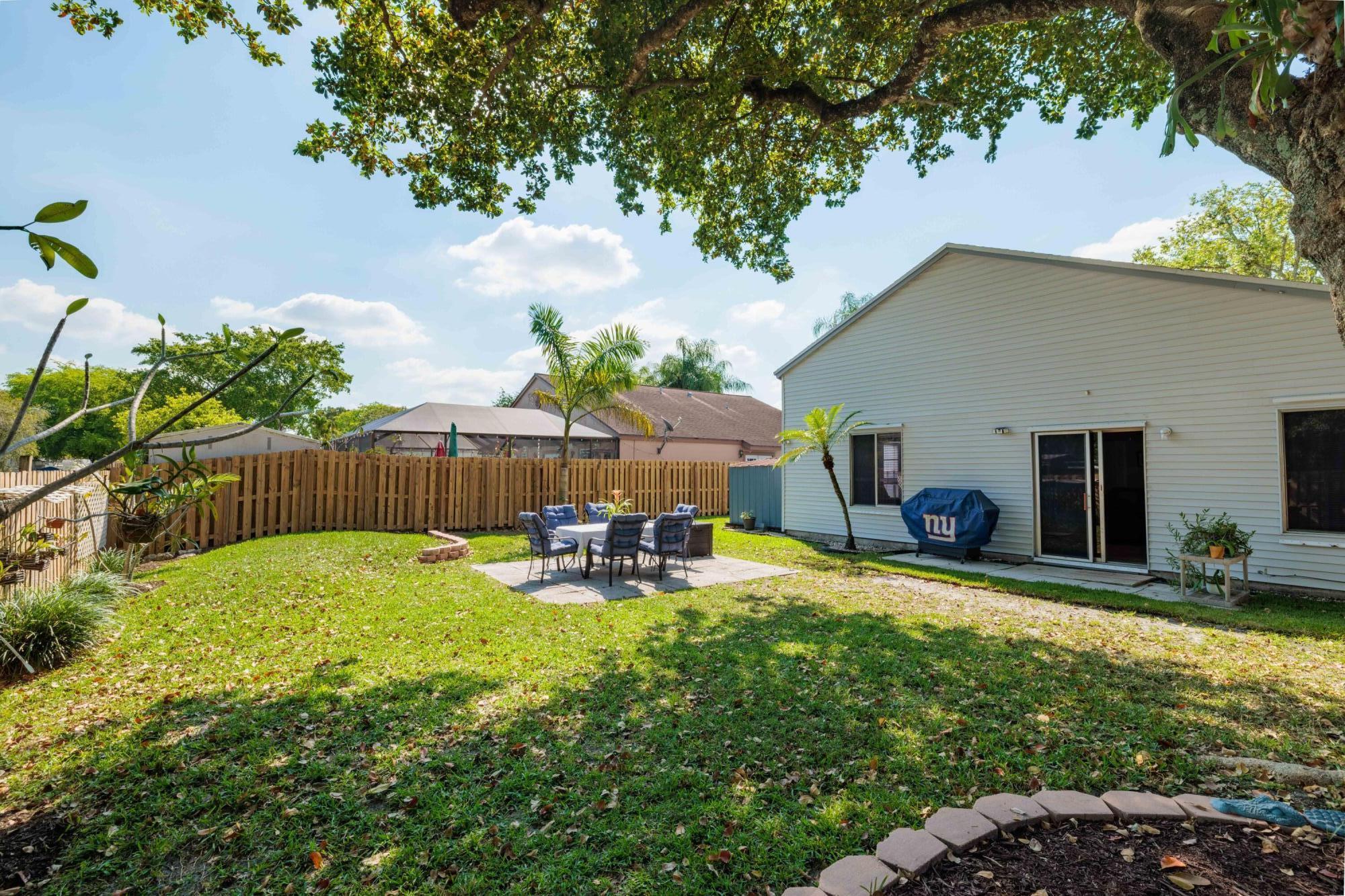 FAMILY HOMES - Residential