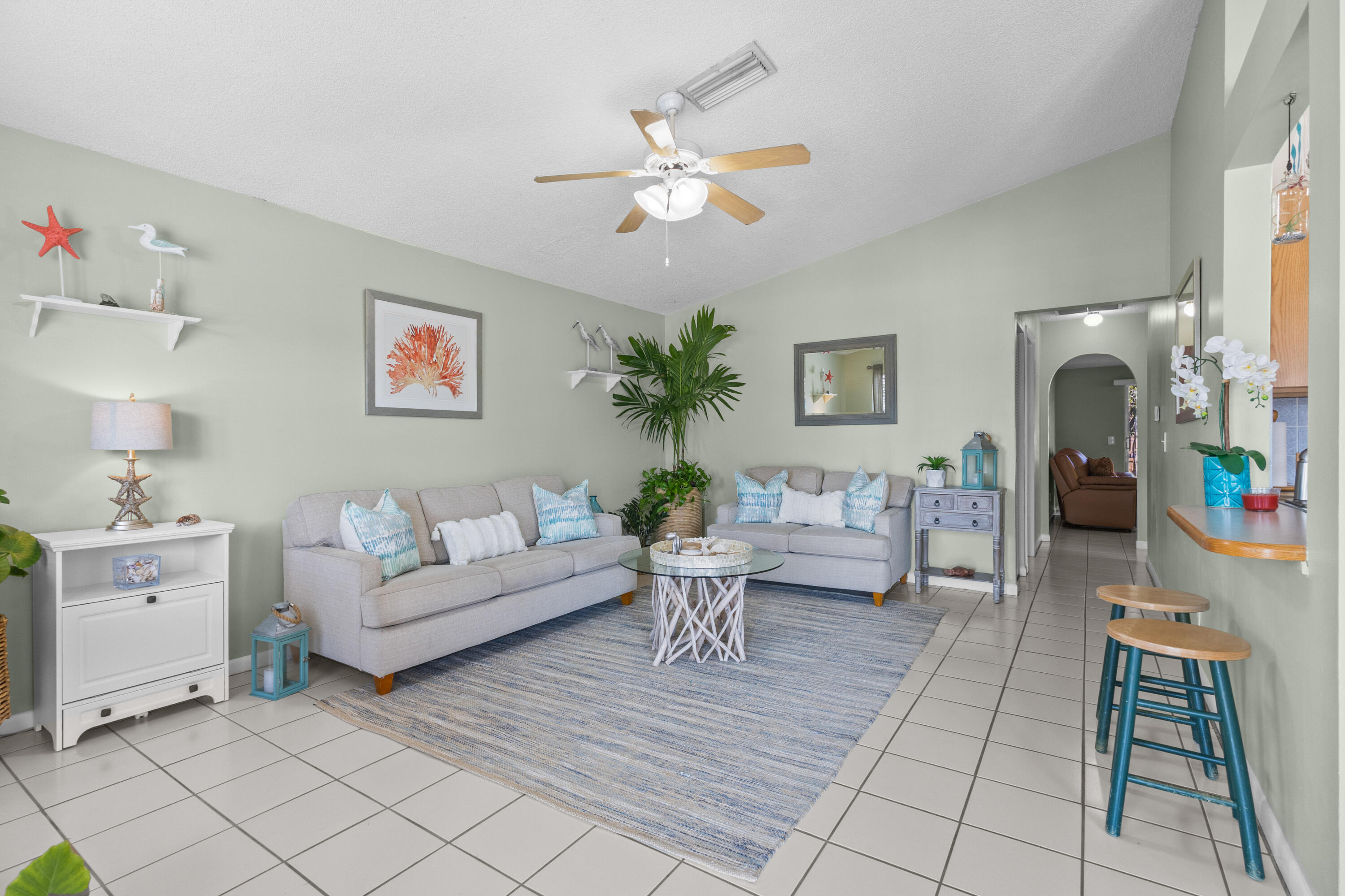 FAMILY HOMES - Residential