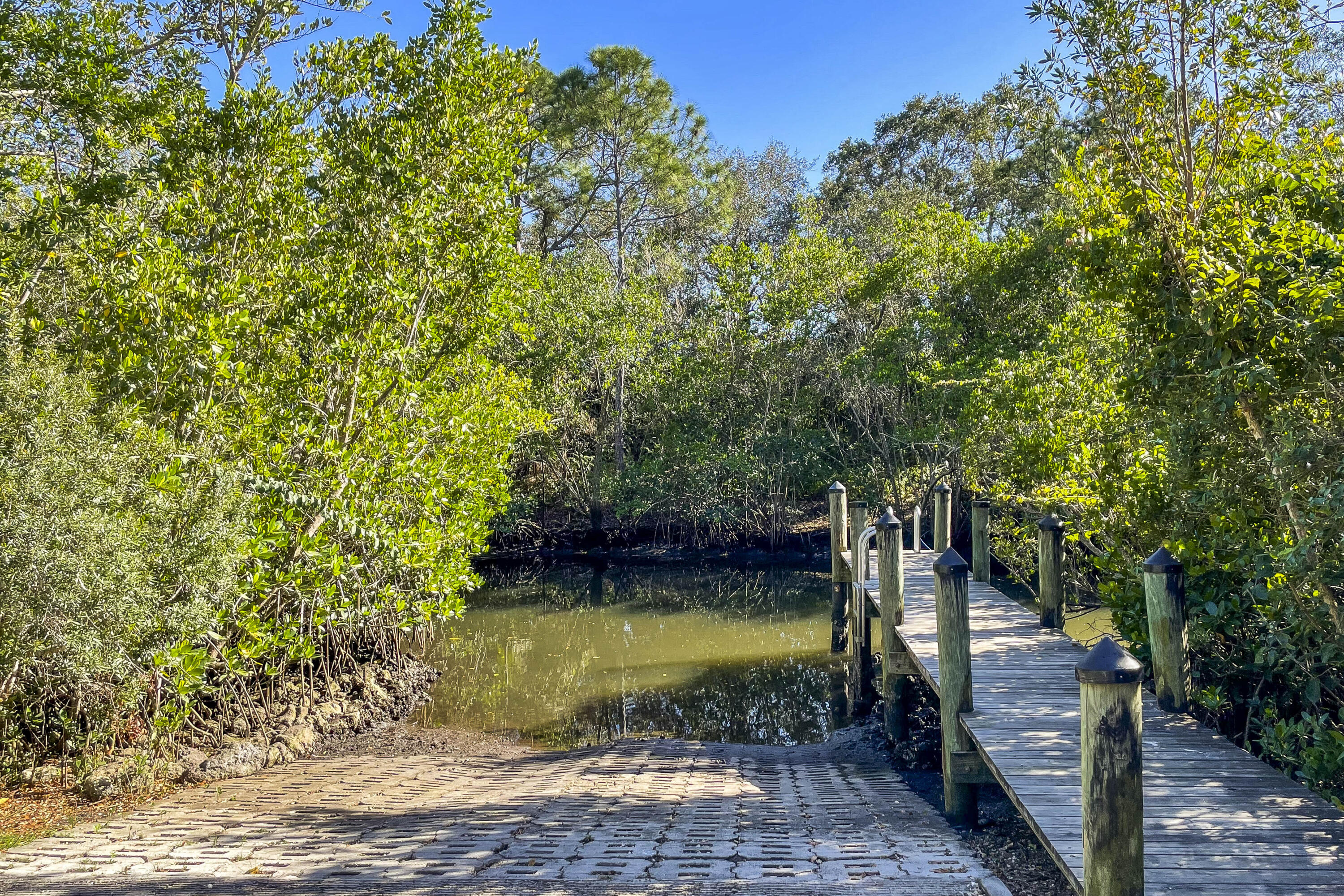 Shores Pointe - Residential