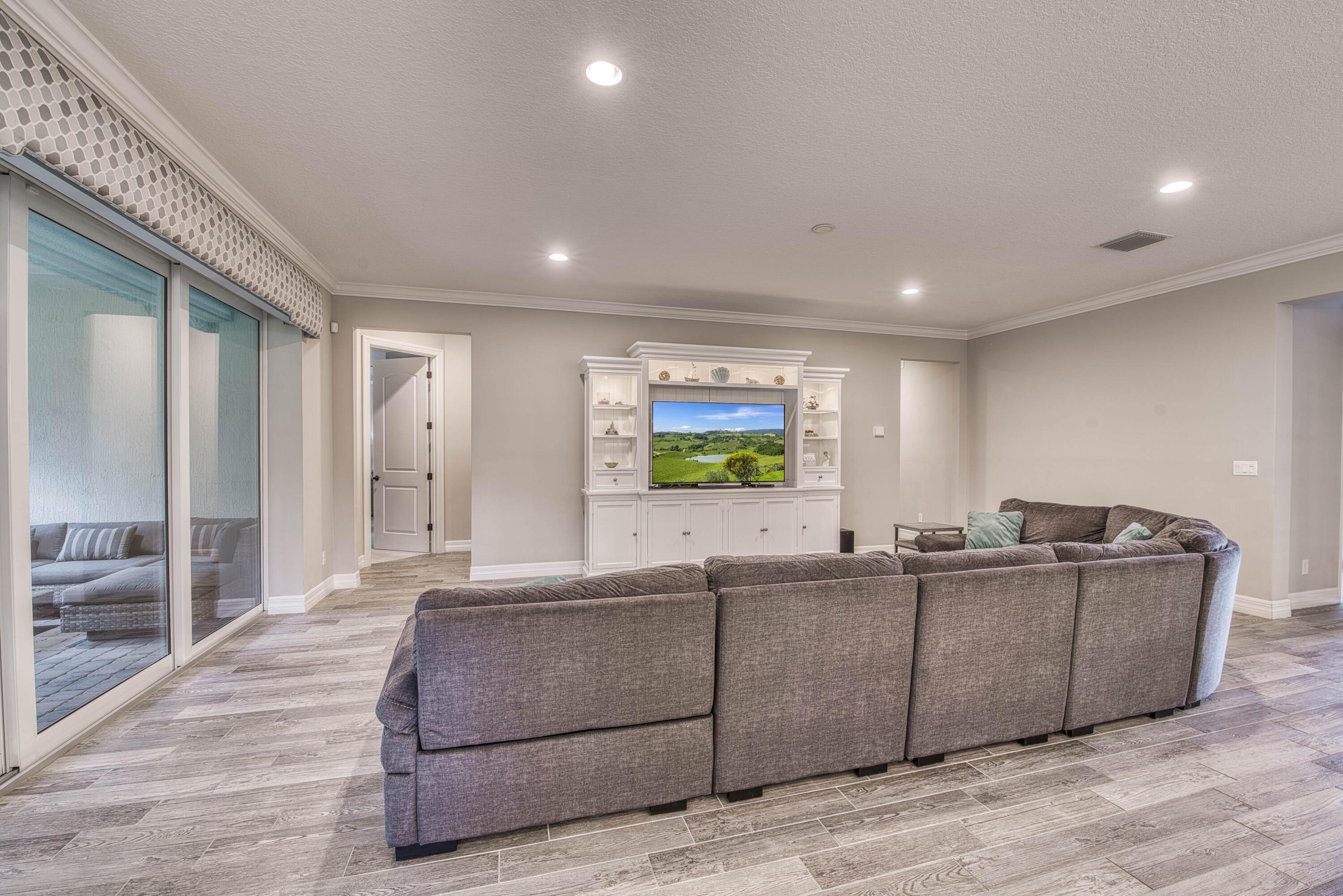 Shores Pointe - Residential