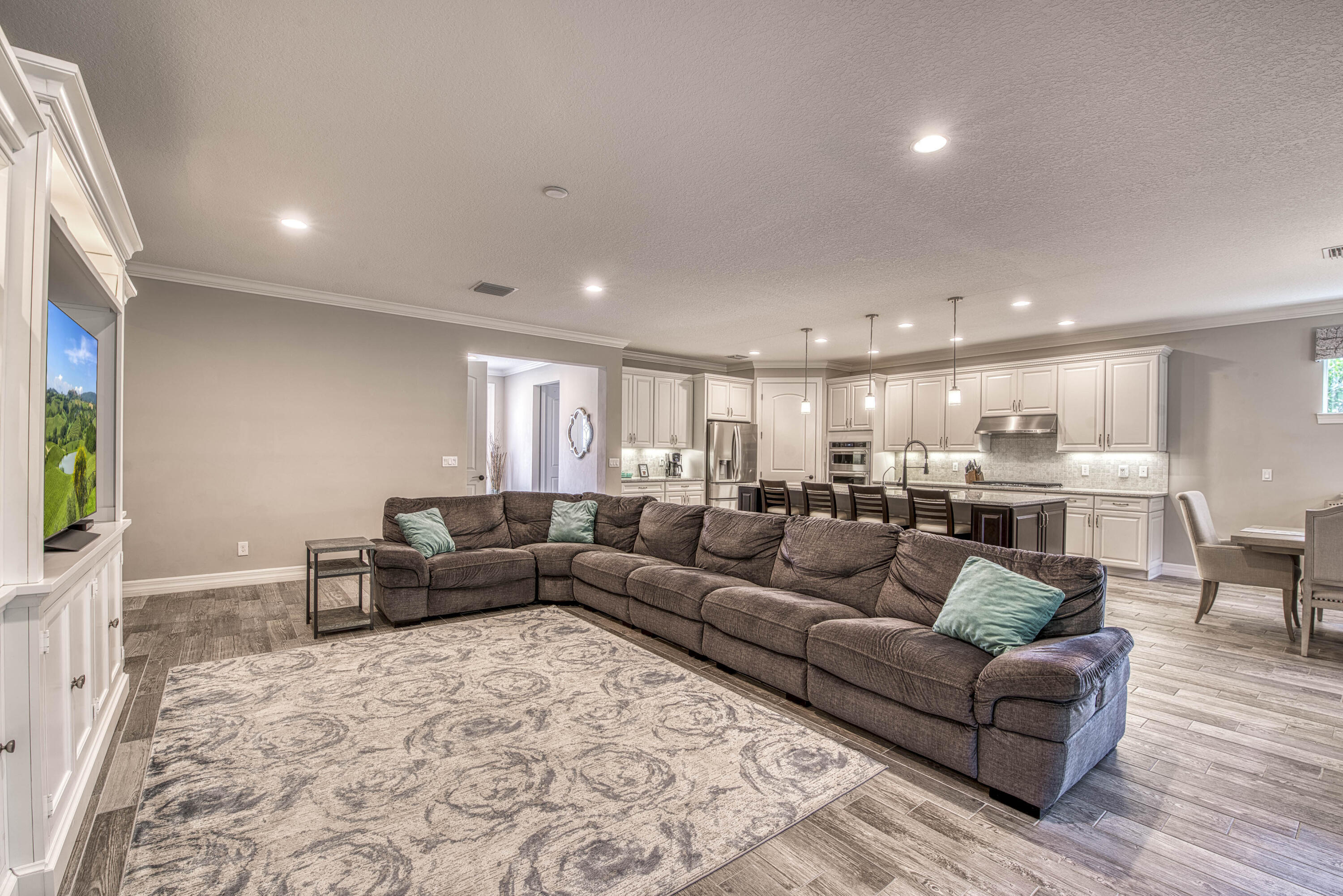 Shores Pointe - Residential