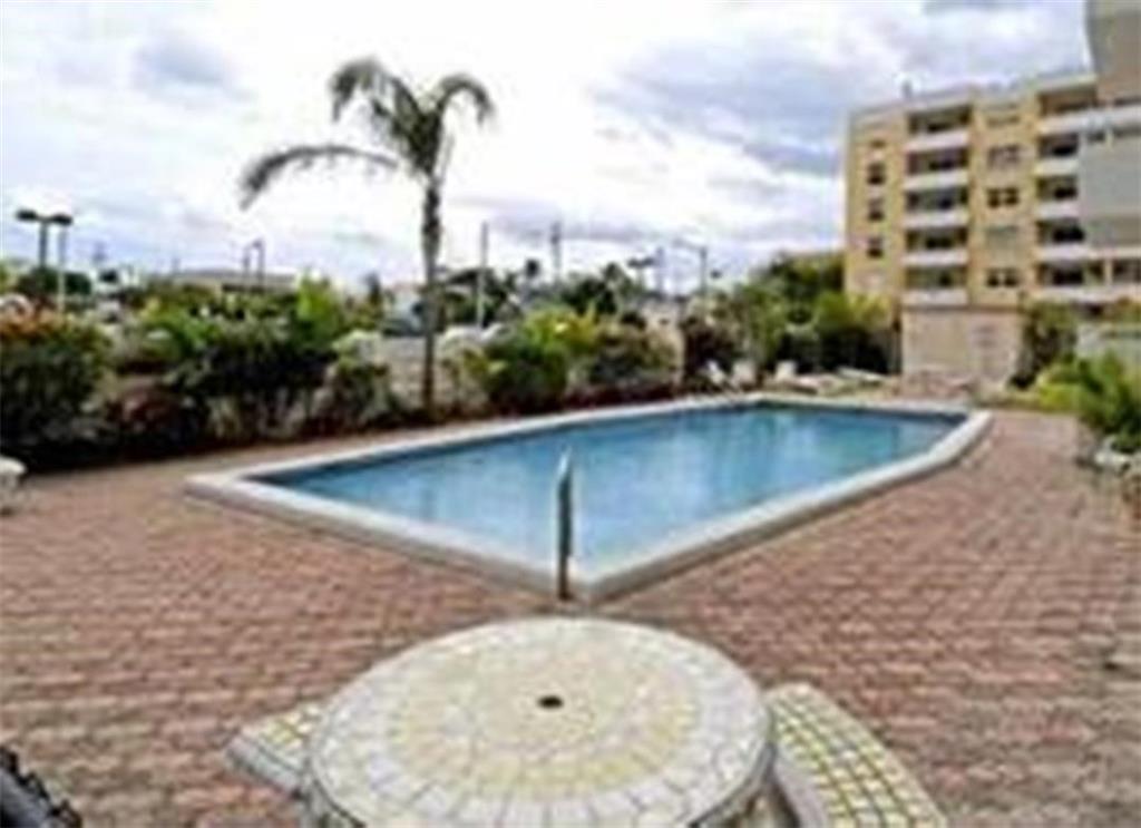 Leisure Beach condo - Residential