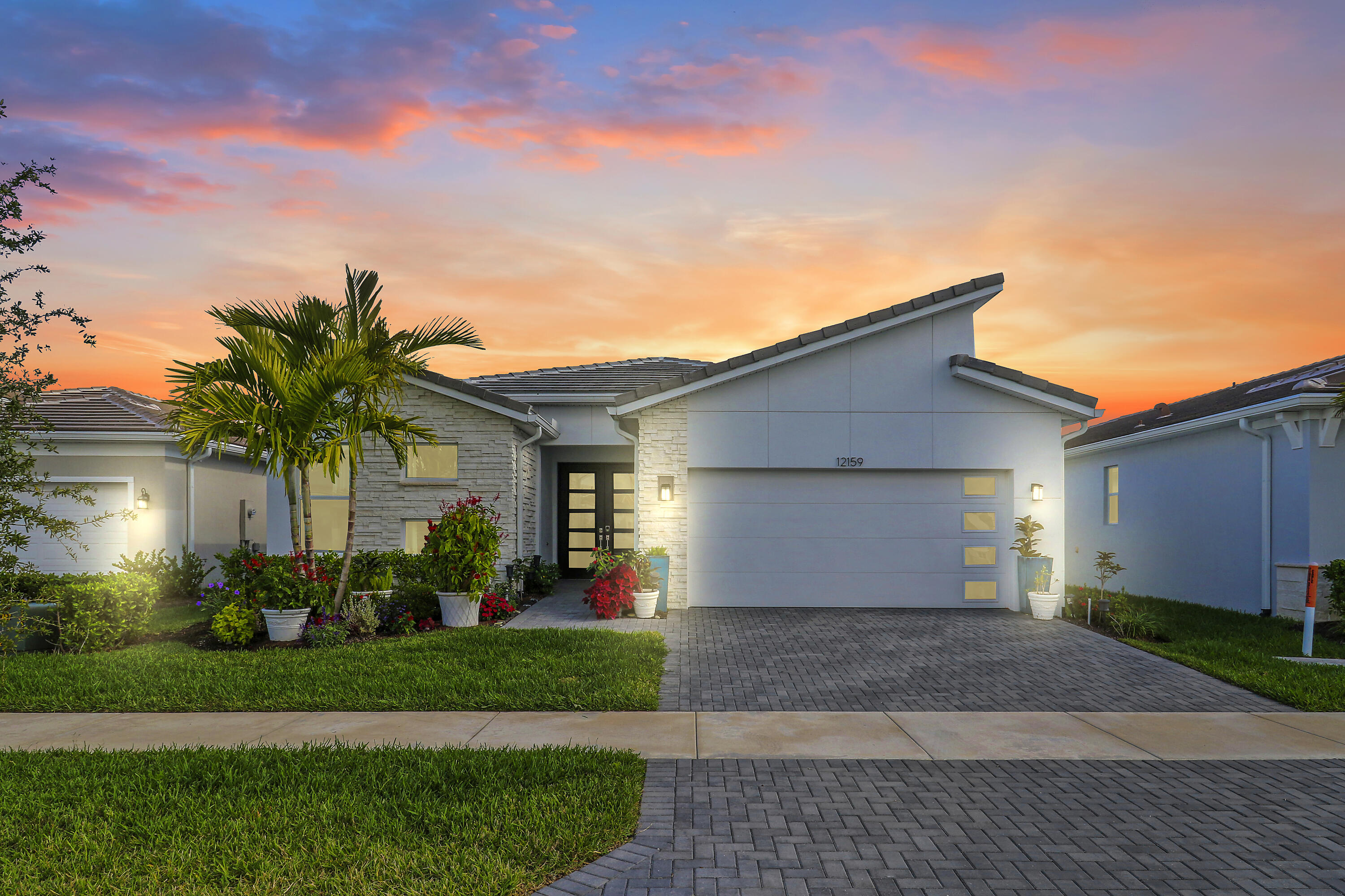 TELARO AT SOUTHERN GROVE PHASE 2 AND 3 - Residential