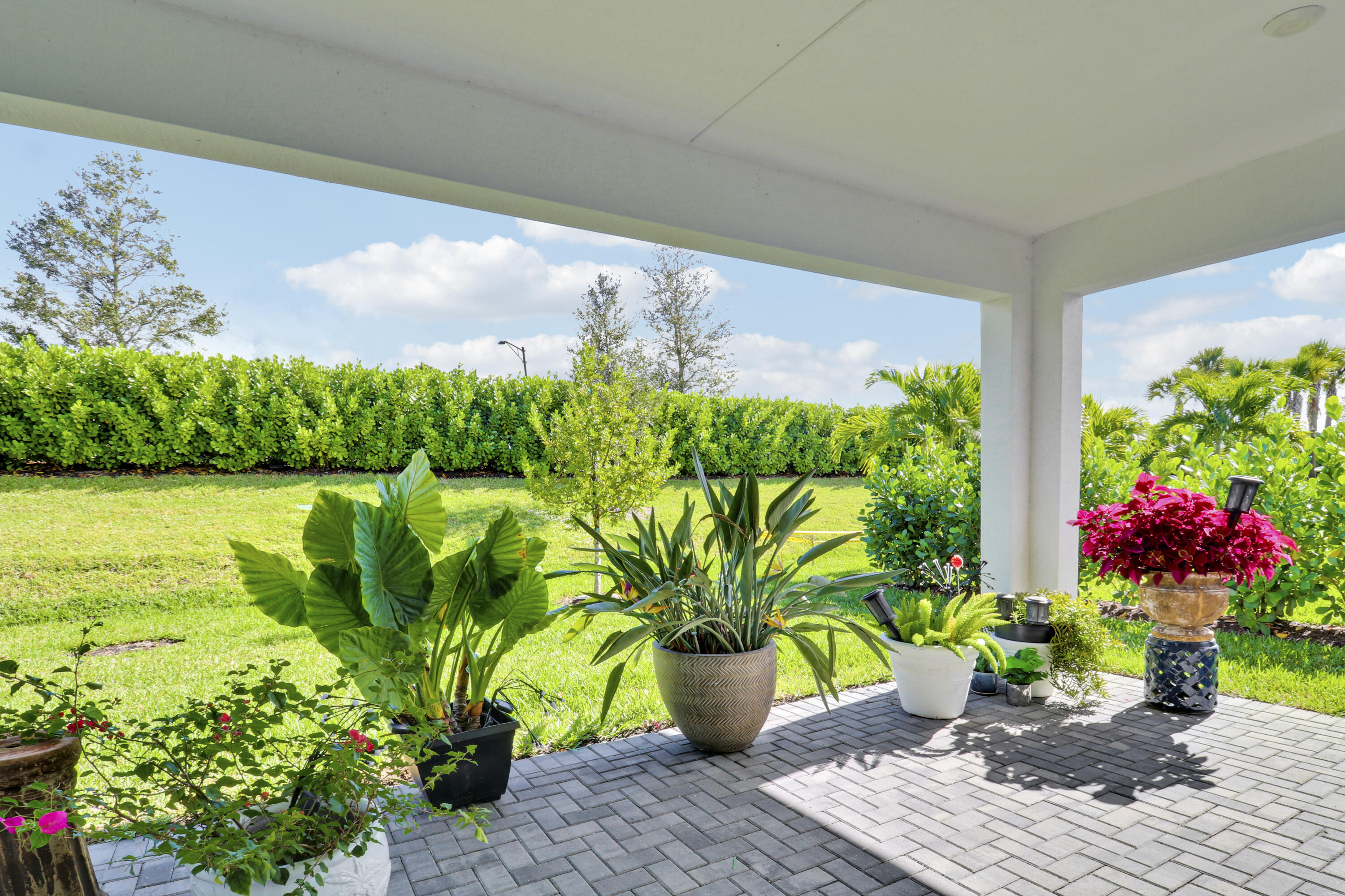 TELARO AT SOUTHERN GROVE PHASE 2 AND 3 - Residential