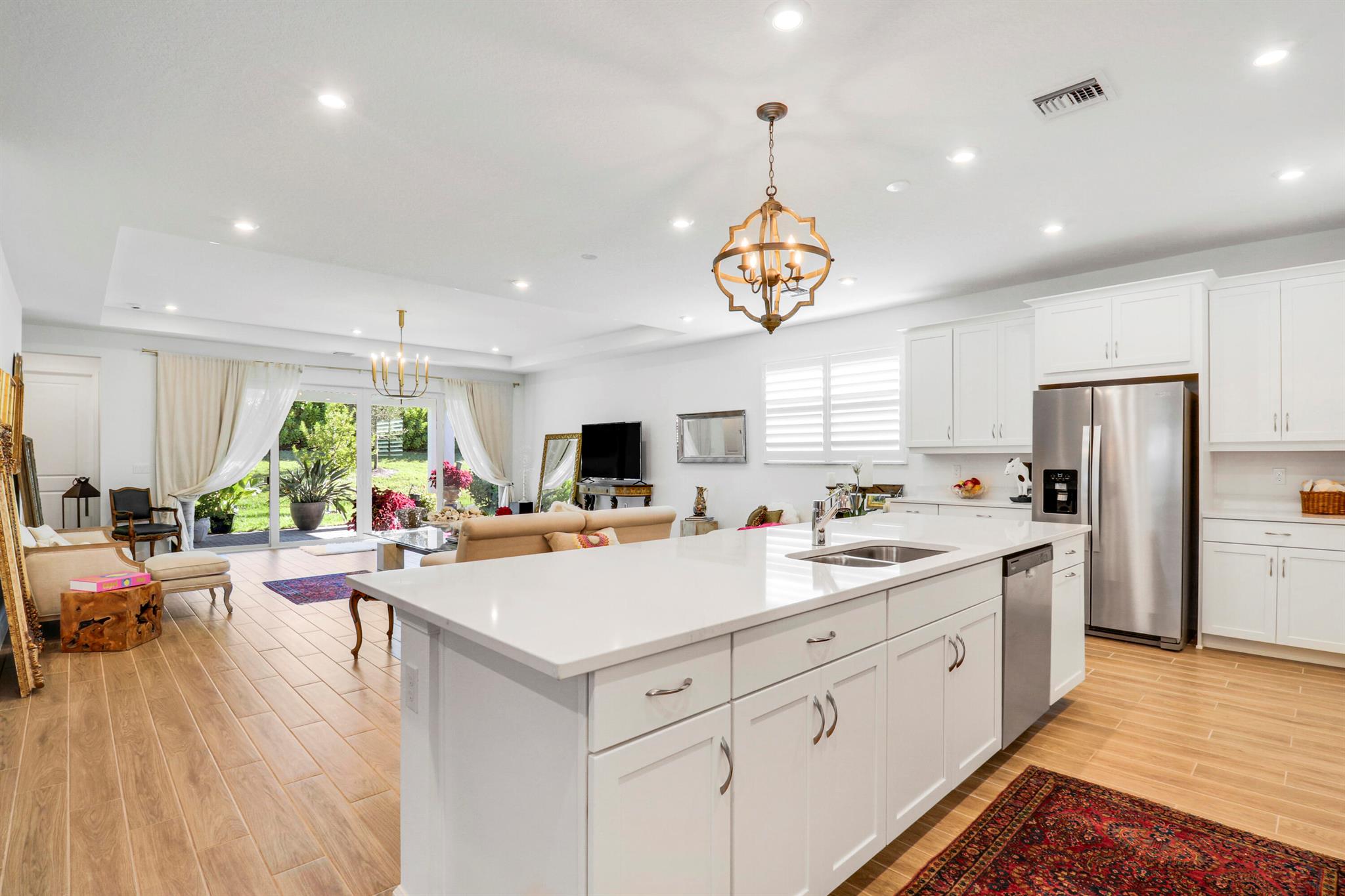 TELARO AT SOUTHERN GROVE - Residential