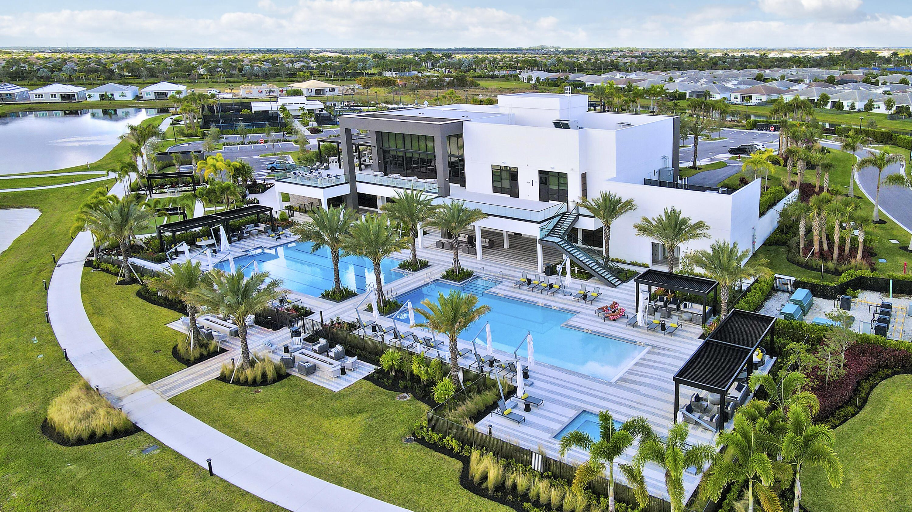 TELARO AT SOUTHERN GROVE PHASE 2 AND 3 - Residential