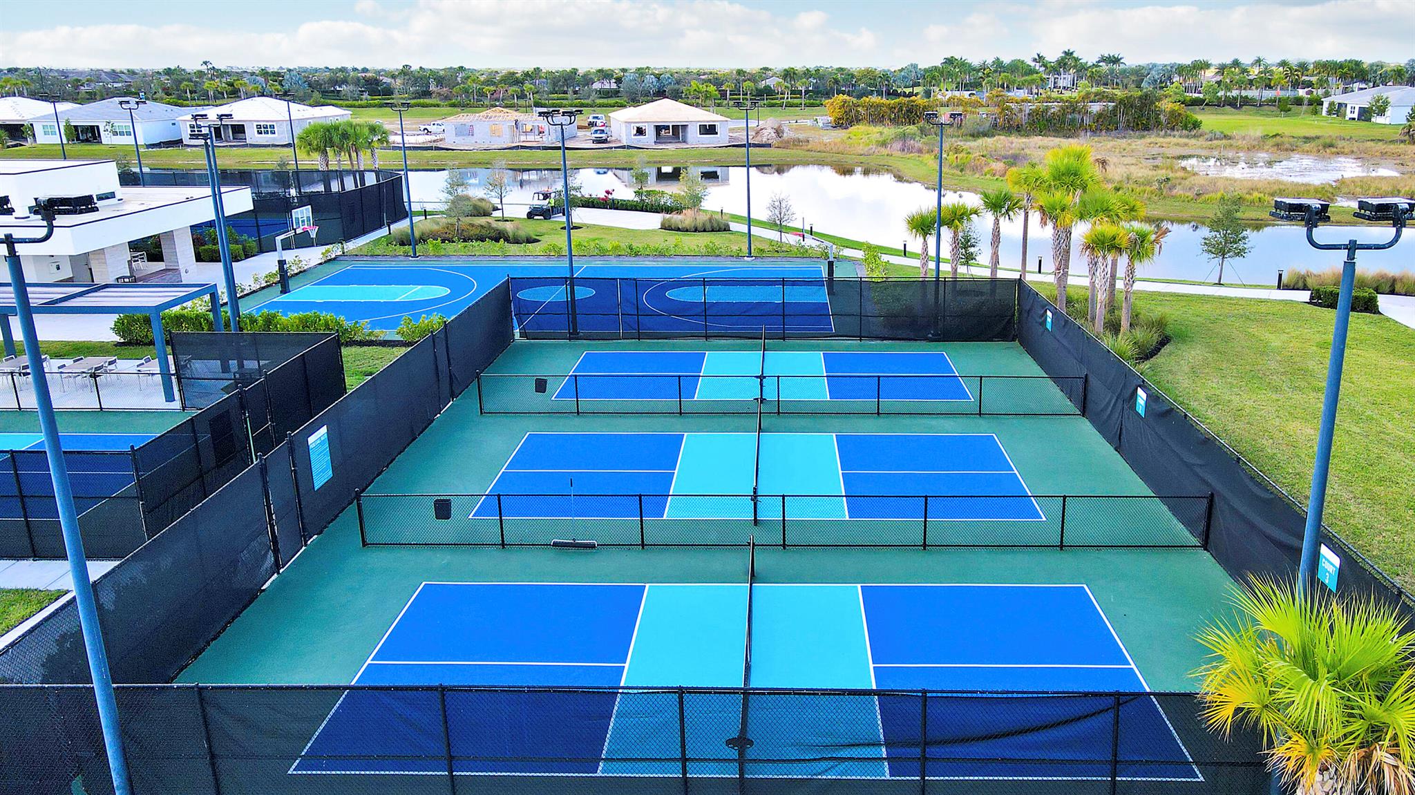 TELARO AT SOUTHERN GROVE - Residential