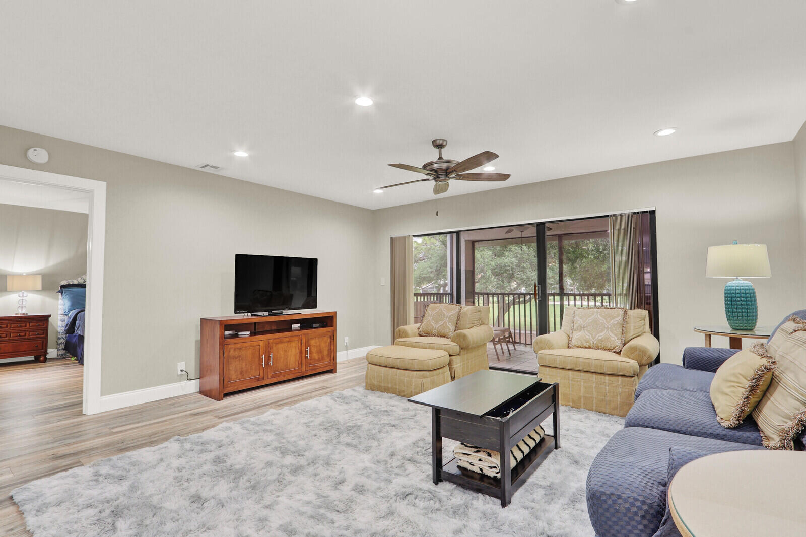 BRIARWOOD CONDO - Residential