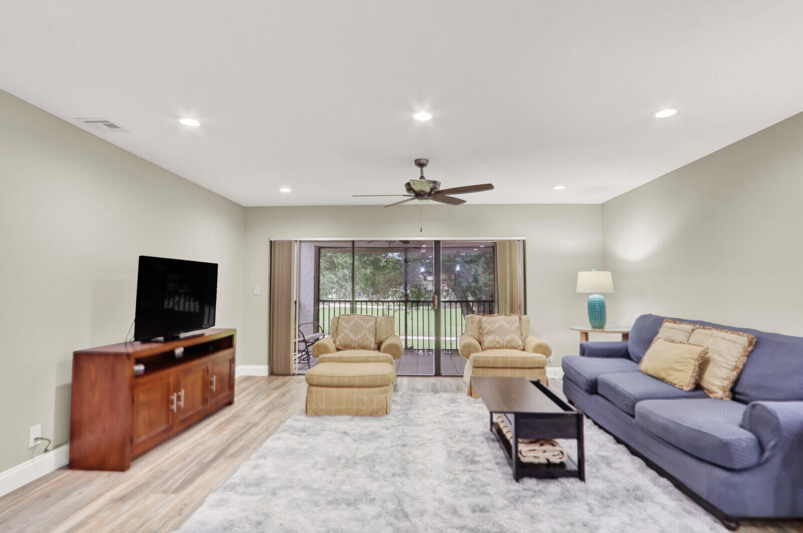 BRIARWOOD CONDO - Residential