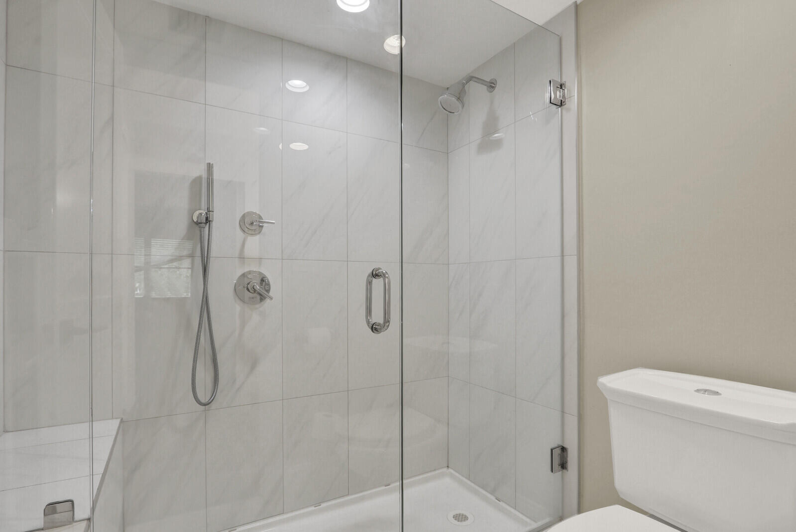 BRIARWOOD CONDO - Residential