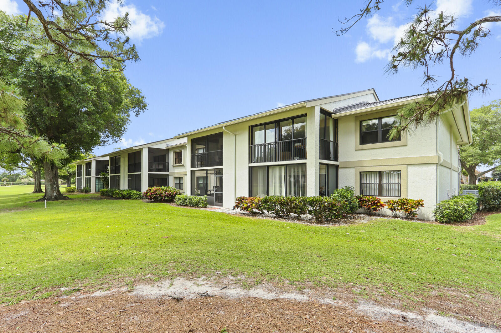 BRIARWOOD CONDO - Residential