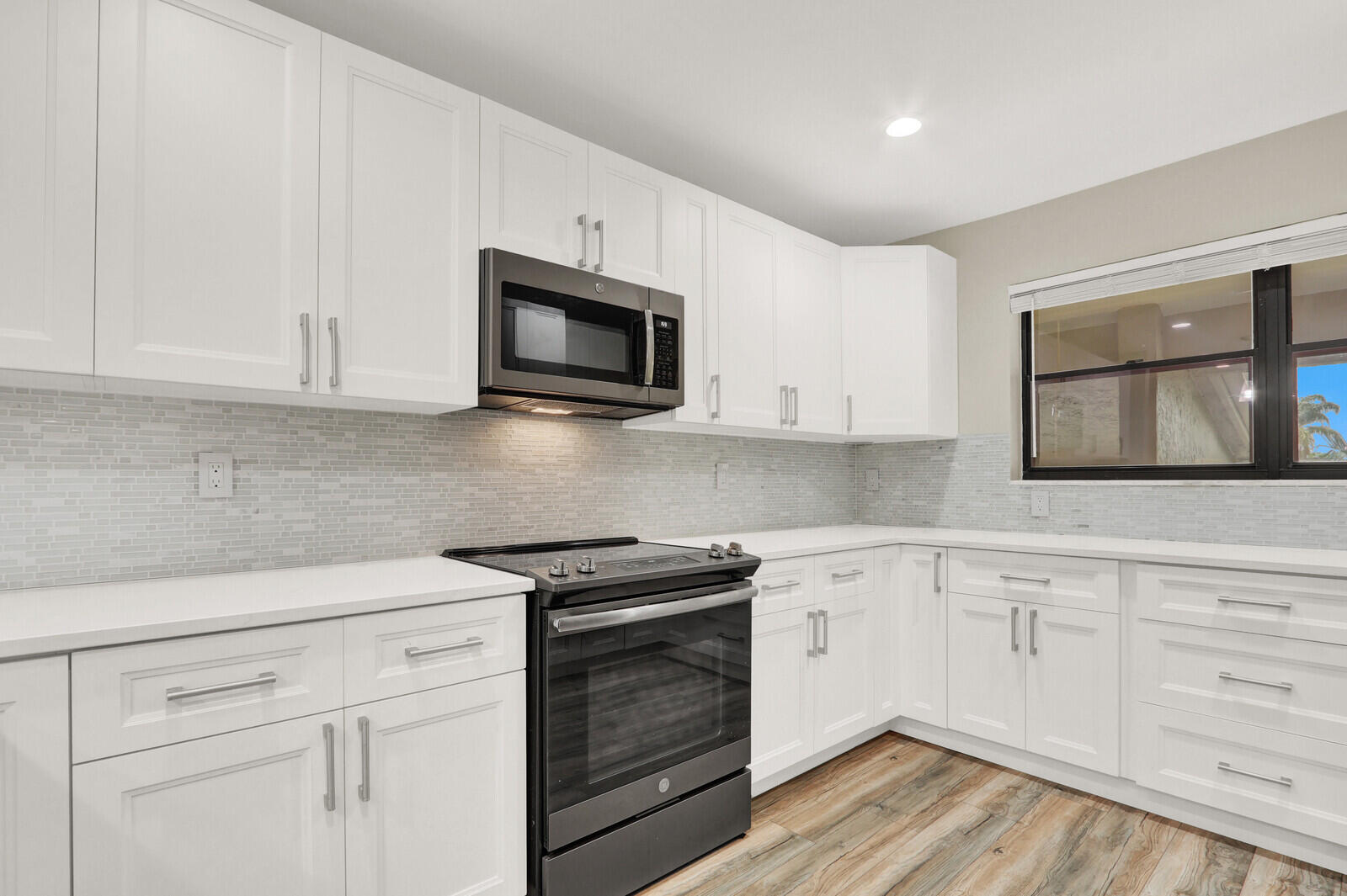 BRIARWOOD CONDO - Residential