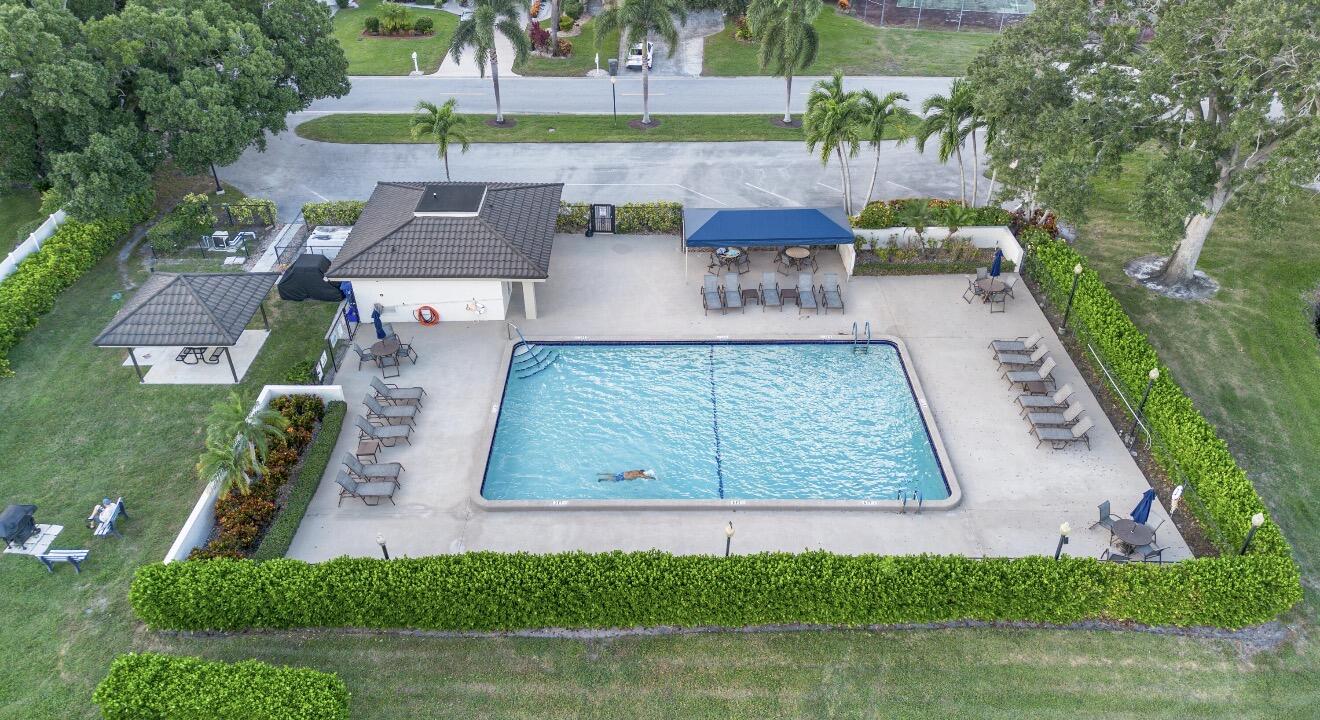 BRIARWOOD CONDO - Residential