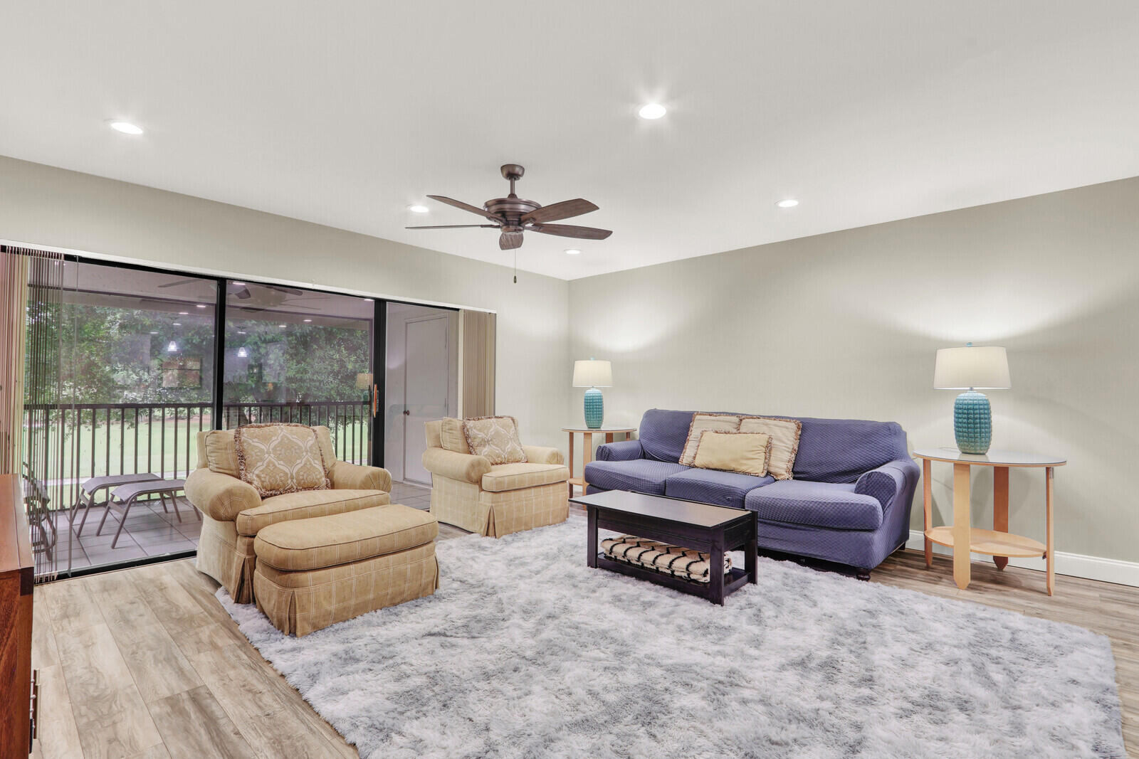 BRIARWOOD CONDO - Residential