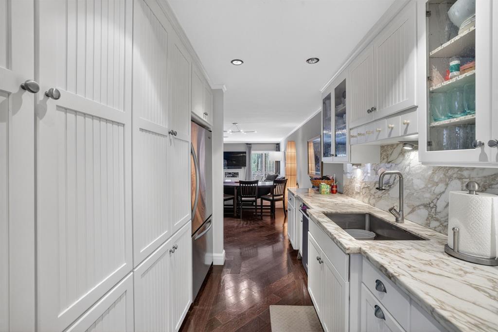 LAUDERDALE BY THE SEA - Residential