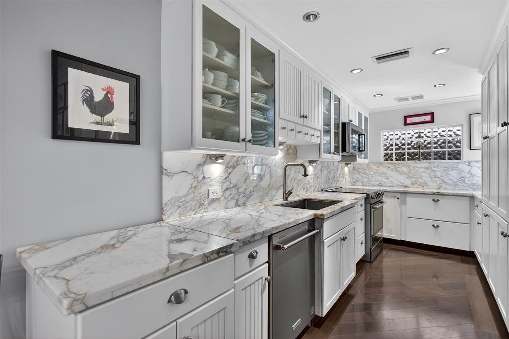 LAUDERDALE BY THE SEA - Residential