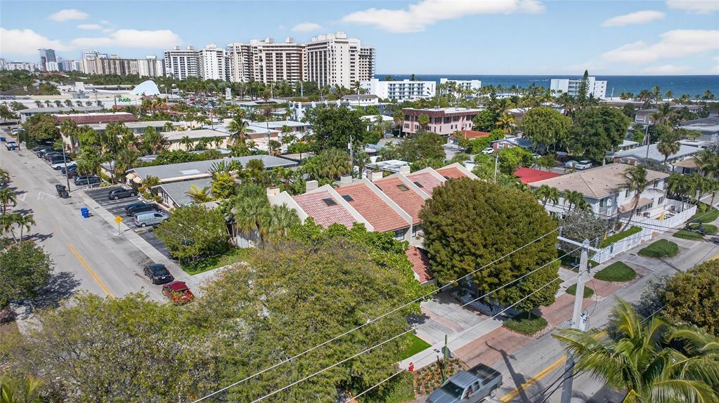 LAUDERDALE BY THE SEA - Residential