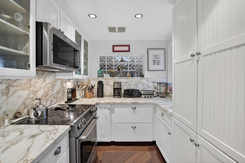 LAUDERDALE BY THE SEA - Residential