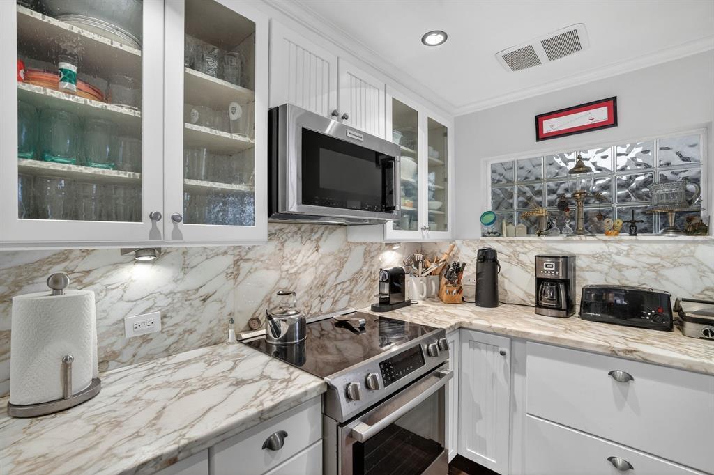 LAUDERDALE BY THE SEA - Residential